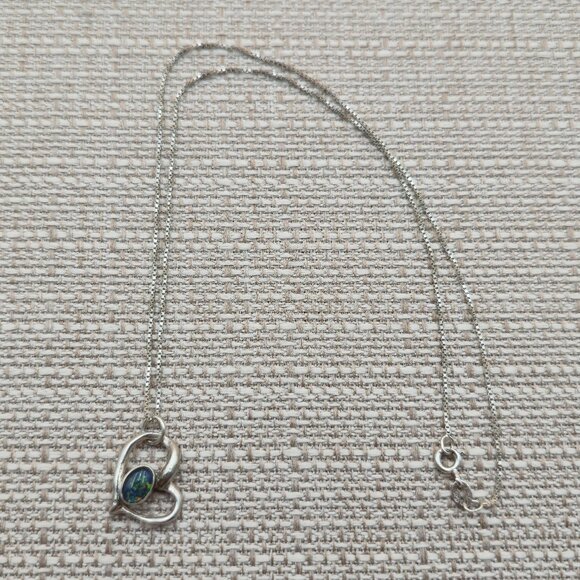16 Inch Sterling Silver Opal Rustic Heart Pendant Necklace A4869 - Picture 1 of 8
